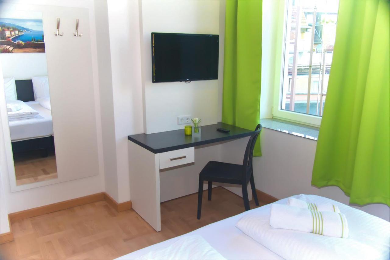 Bestprice Hotel Aachen Hauptbahnhof Bagian luar foto
