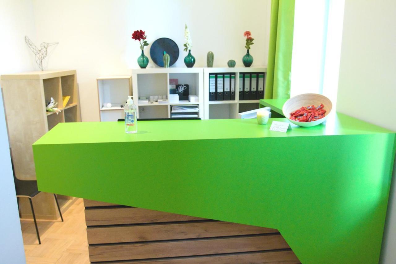 Bestprice Hotel Aachen Hauptbahnhof Bagian luar foto